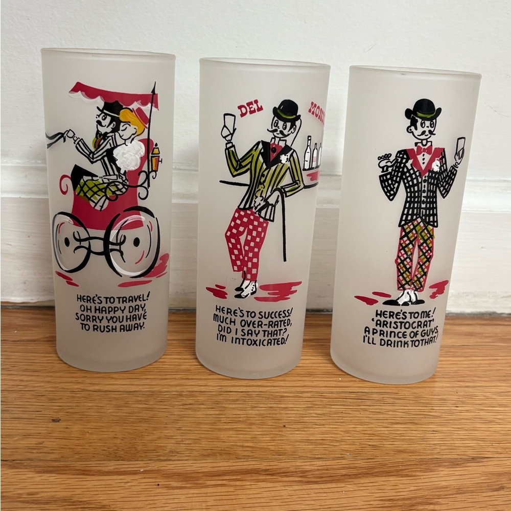 Vintage America Frosted Glass Set with Red and Black Illustrations